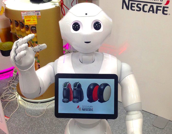 Pepperくんで売上15%増!もはや’客寄せパンダ’でない実益をもたらす存在に!ネスレ日本株式会社の事例