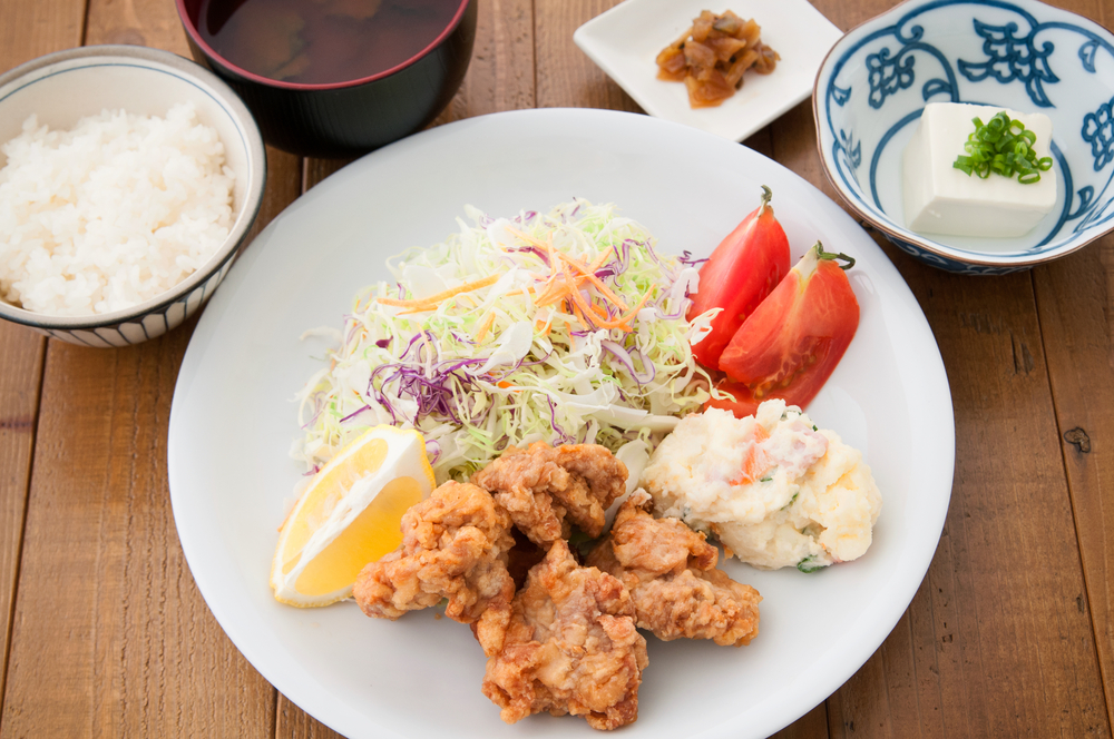 タダ飯で労働力を確保する飲食店「未来食堂」